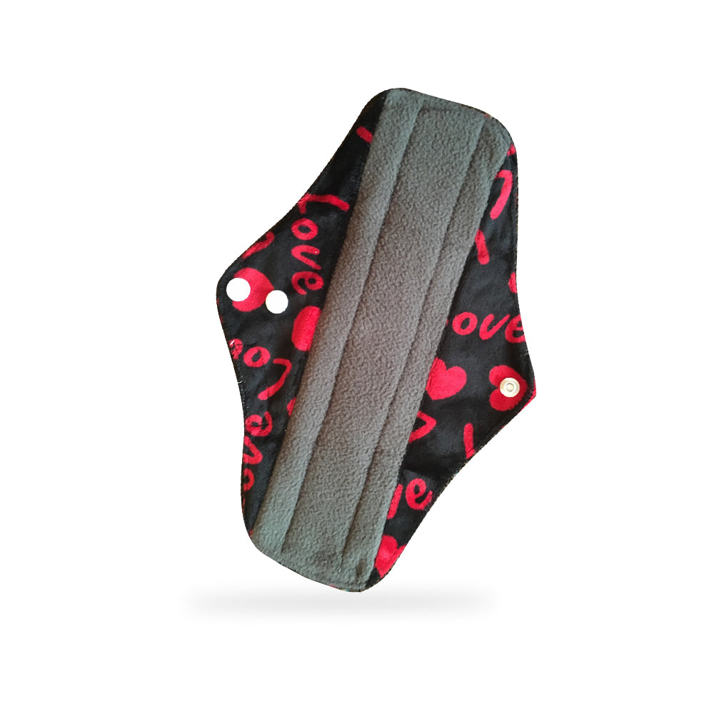 Period Mate Mama Cloths for Medium to heavy Flow with a Bonus Wet bag ( 6 pieces) Red Love